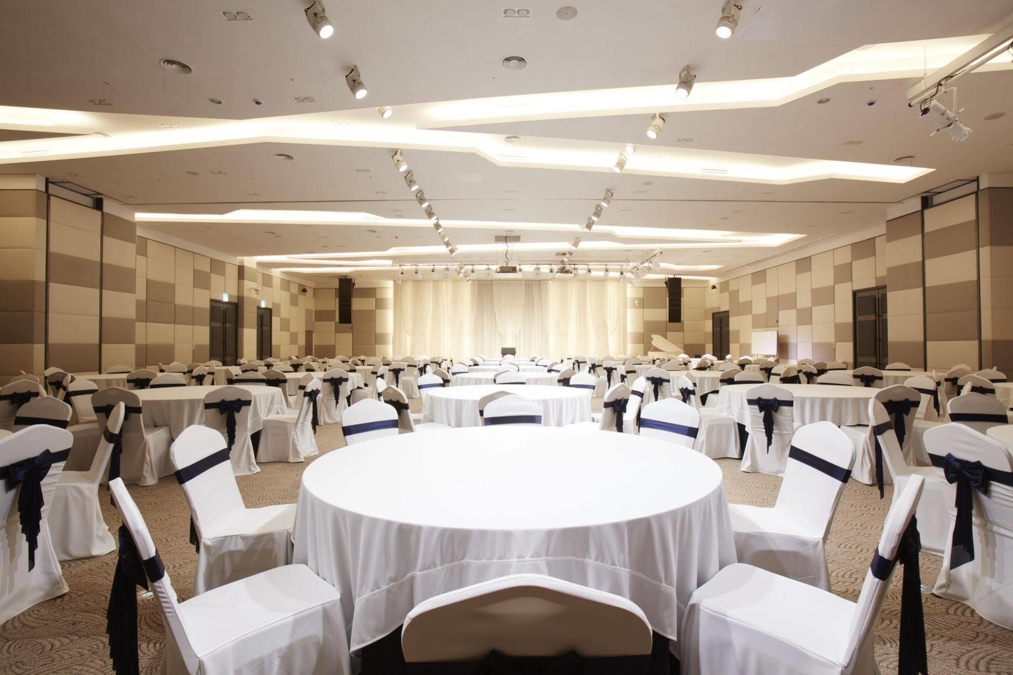 Hotel Prumir Hwaseong Bagian luar foto